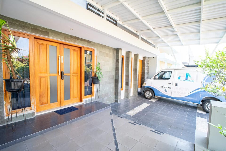 Property building, Parking