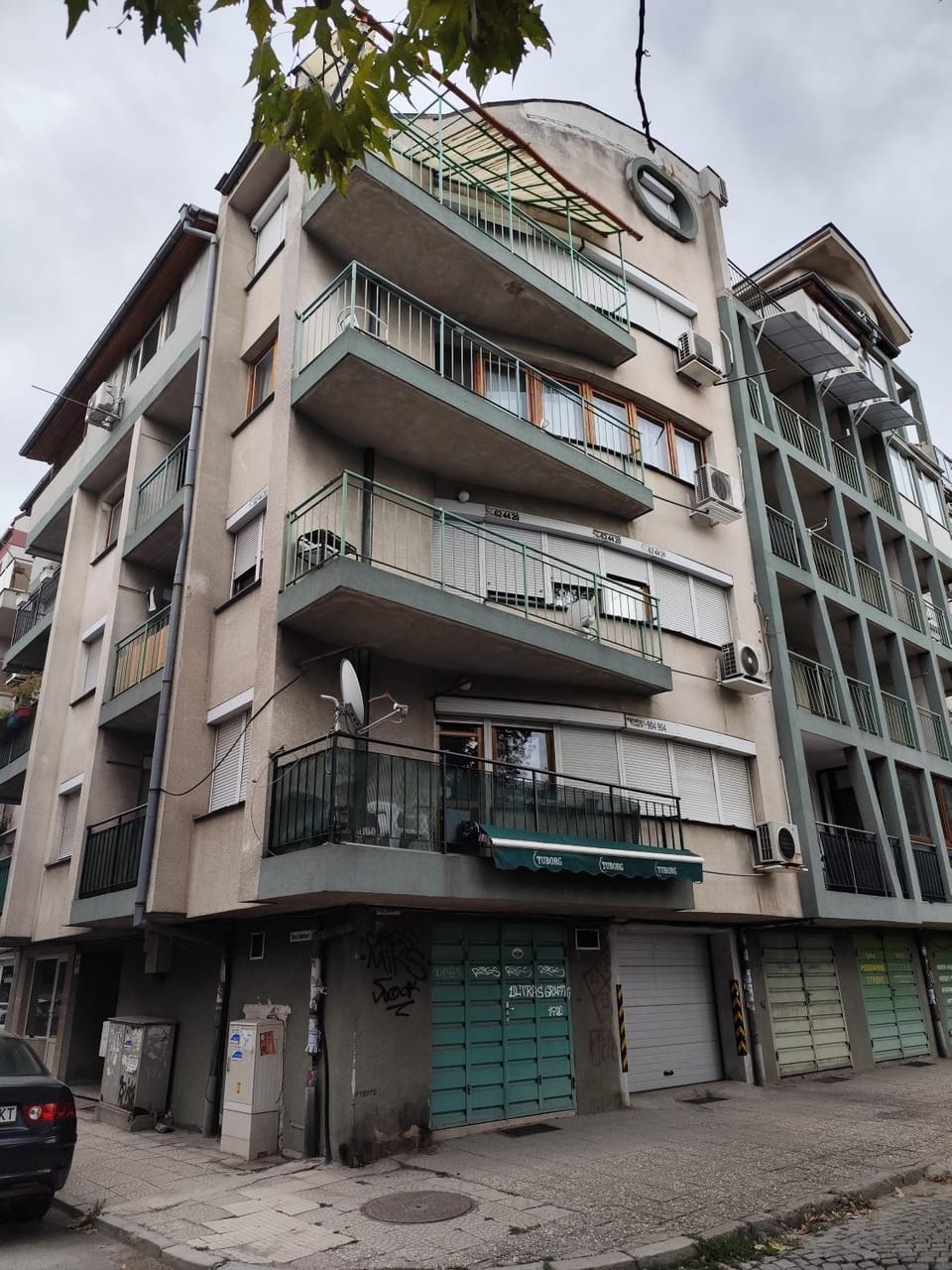 Property building, Street view
