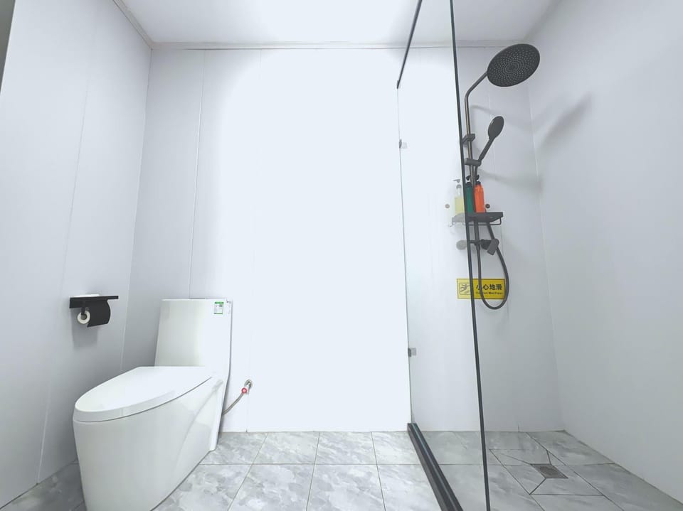 Shower, Toilet, Bathroom