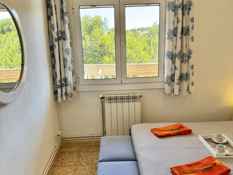 APARTBEACH CYE 6 42 con VISTA LATERAL MAR Apartment in Salou