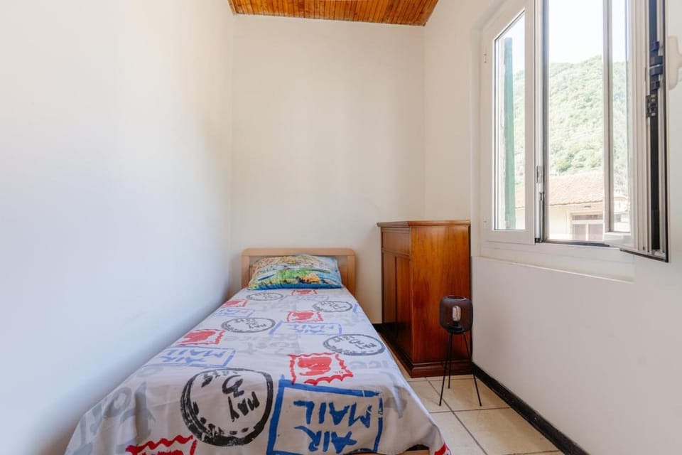 house with garden, two rooms House in Recco