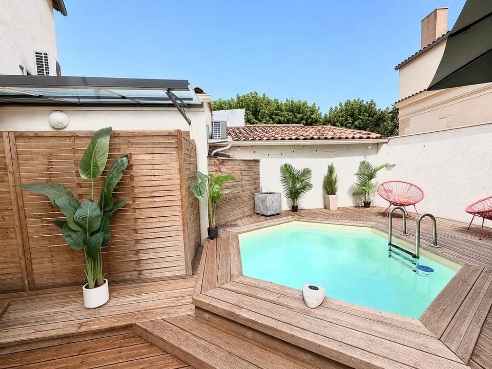 Duplex, hyper-central - piscine privée - garage House in Bergerac