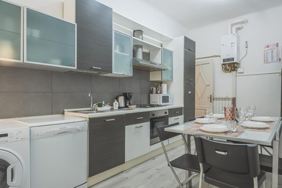 Piazza Goldoni Toro Elegant Apartment FreeWiFi Apartment in Trieste