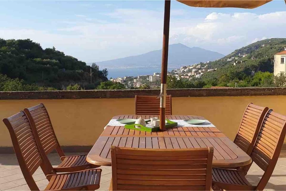 Natural landscape, Balcony/Terrace, Dining area, Mountain view, Sea view