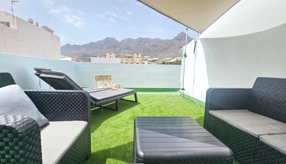 Balcony/Terrace, Mountain view, sunbed