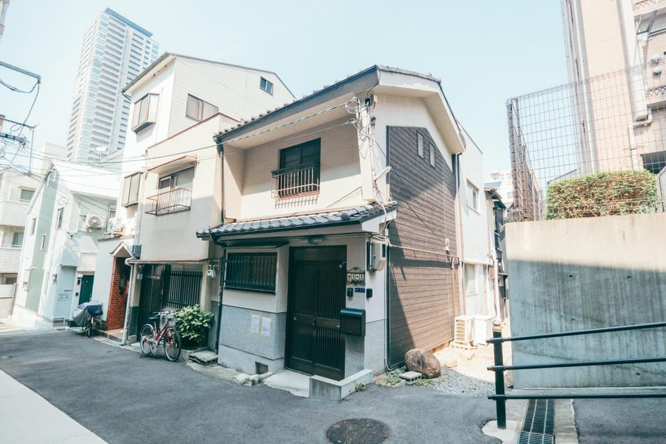 Property building, Day
