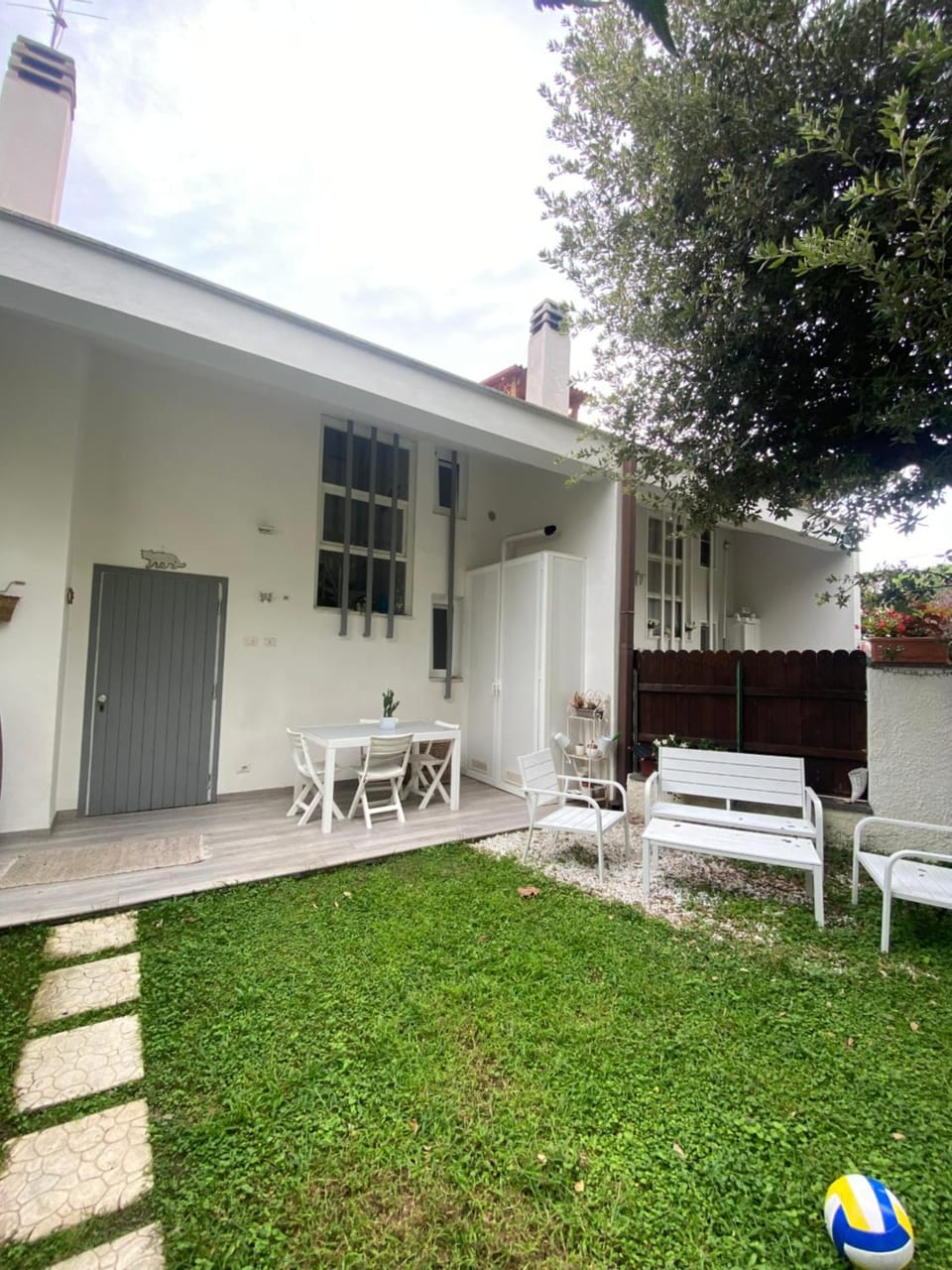 Property building, Patio, Garden view