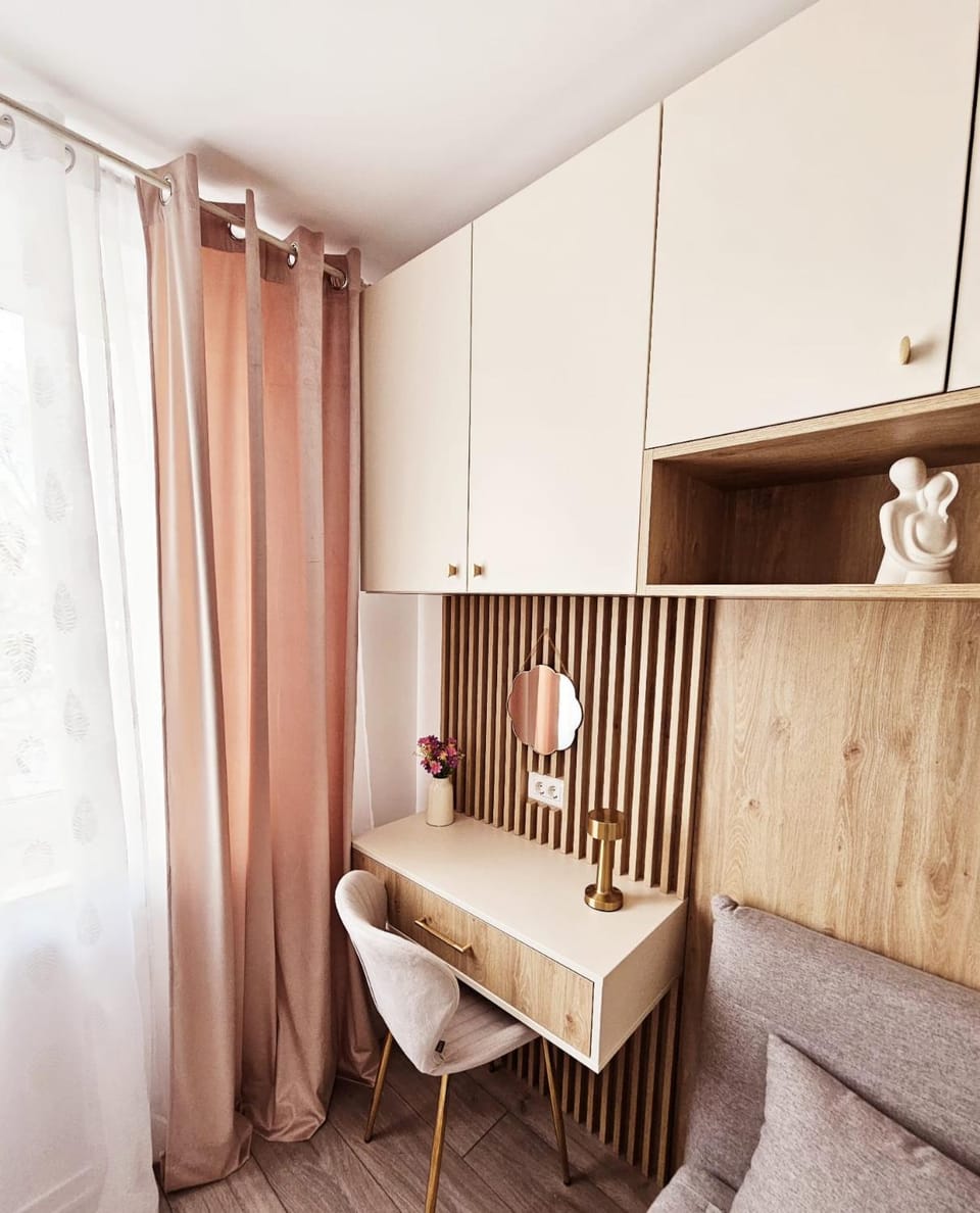 Silvery Studio 20 Apartment in Romania