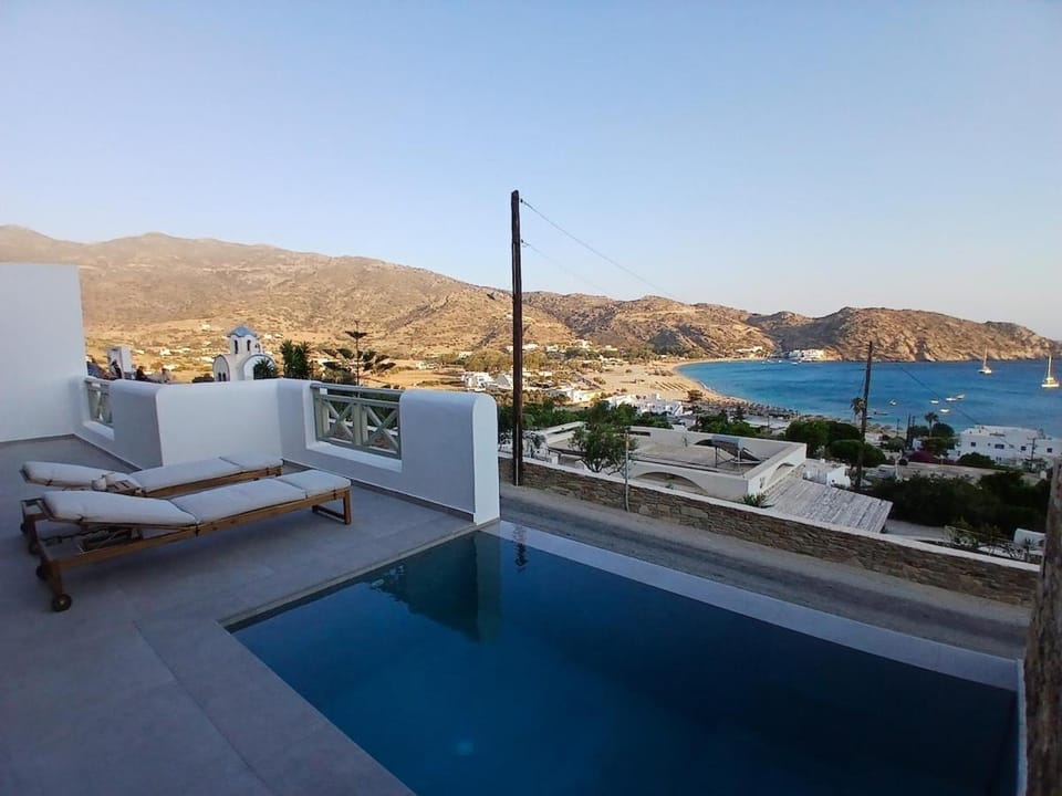 Anemone I w Private Pool 5 minute from beach House in Decentralized Administration of the Aegean