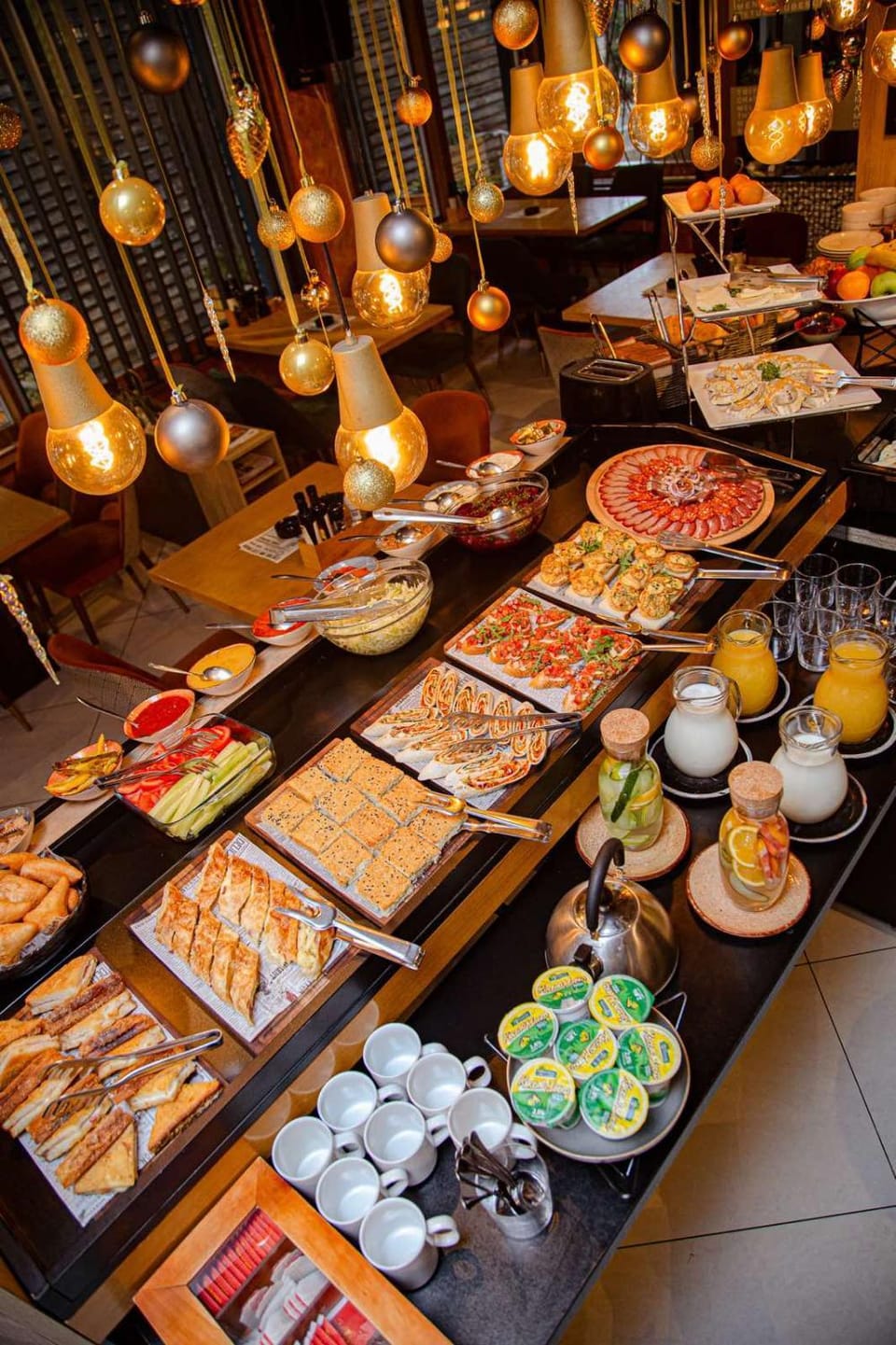 Restaurant/places to eat