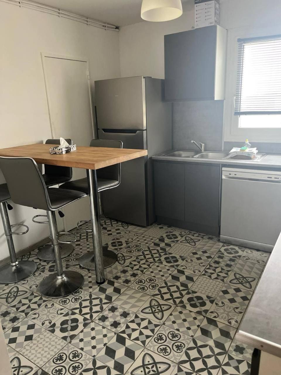 Grand appartement BREST pour max 11 personnes Apartment in Brest