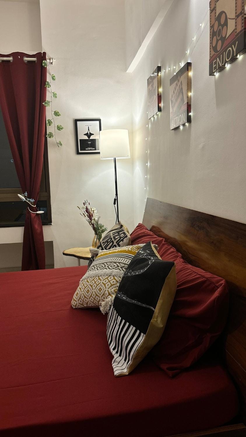 Bed, Seating area, Bedroom