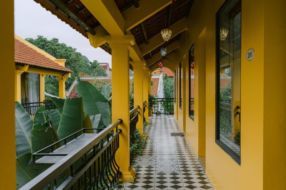 Property building, Day, View (from property/room), Balcony/Terrace