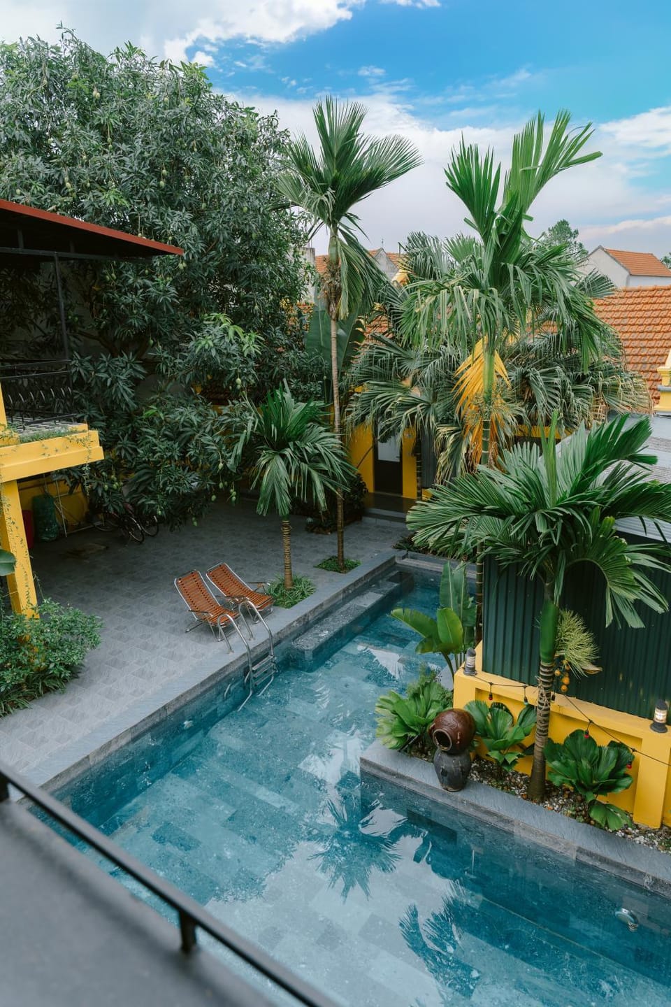 Day, Natural landscape, Garden, Garden view, Pool view, Swimming pool