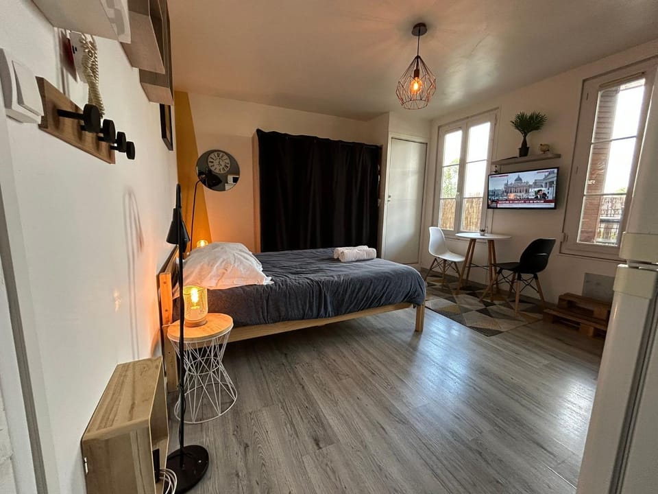 Lemon Roof Top Apartment in Troyes