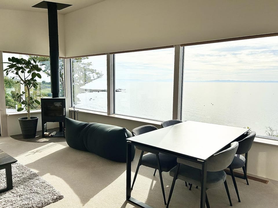Living room, Sea view