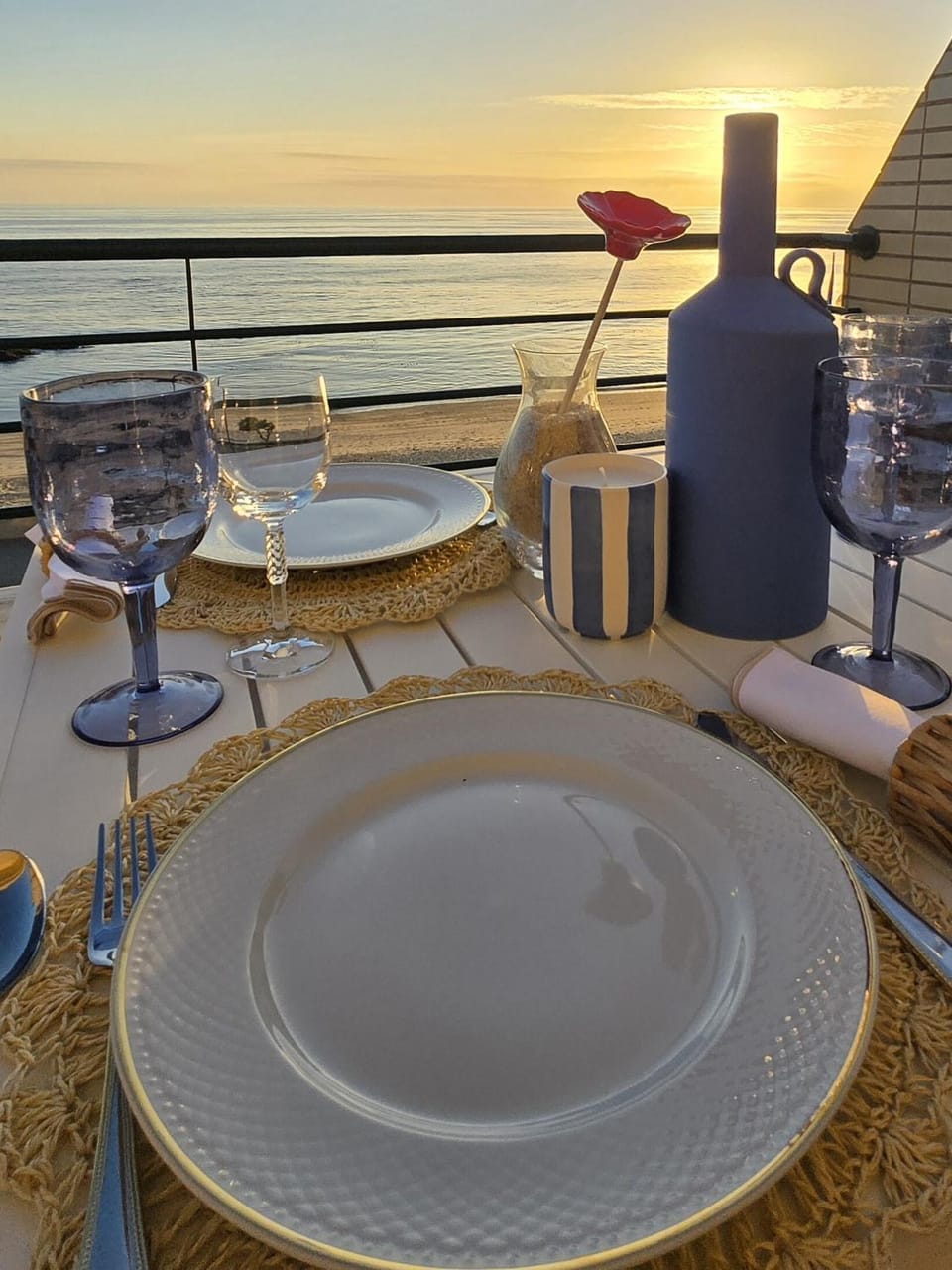 Day, Natural landscape, Balcony/Terrace, Balcony/Terrace, Dining area, Food, Sea view, Sunset