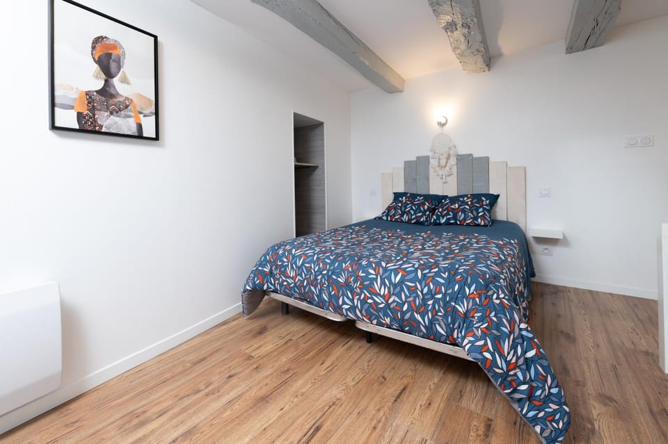 Living room, Bedroom