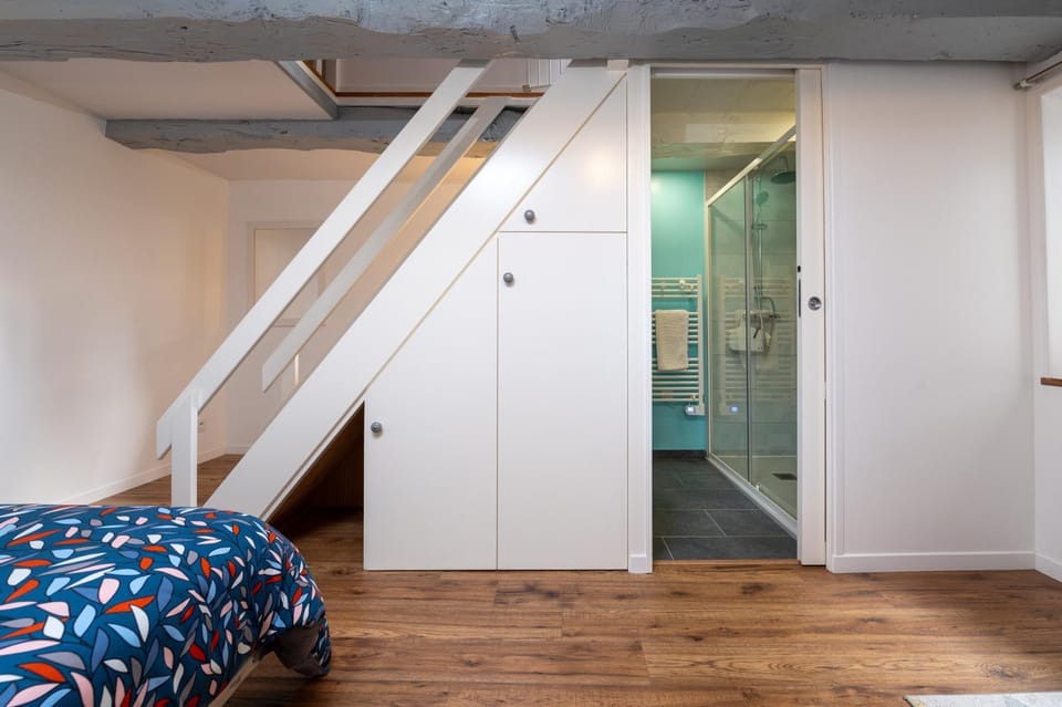 Property building, Living room