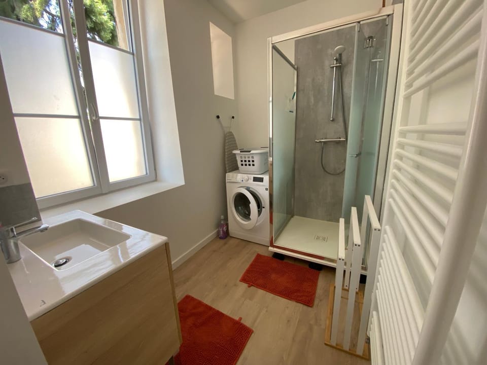 Appartement proche centre ville Apartment in Bourgogne-Franche-Comté