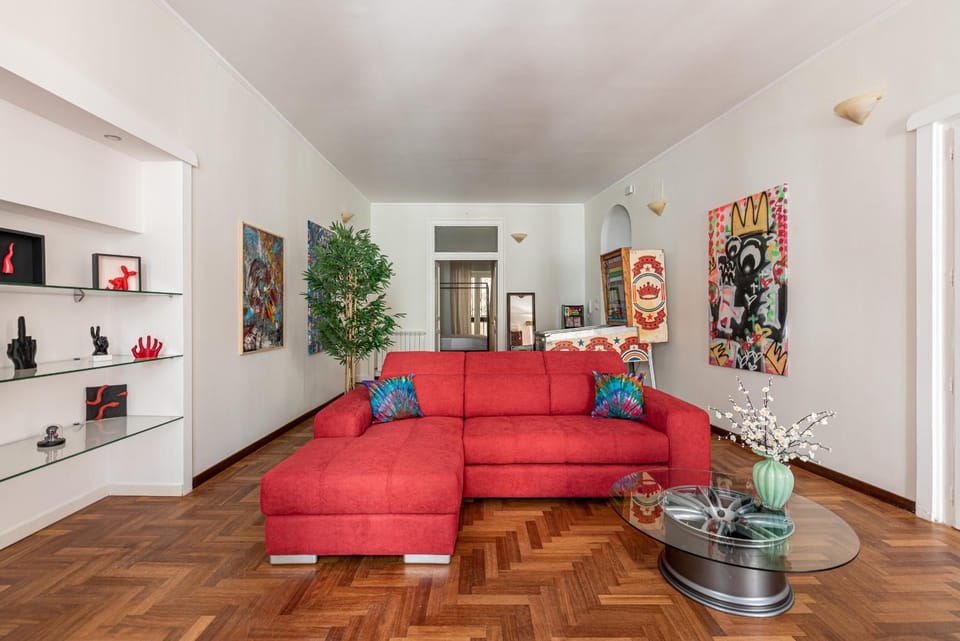 Communal lounge/ TV room, Living room