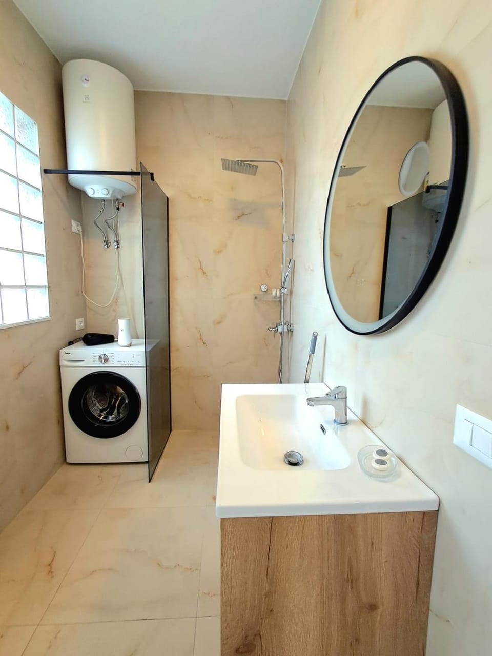 Shower, Toilet, Bathroom, washing machine