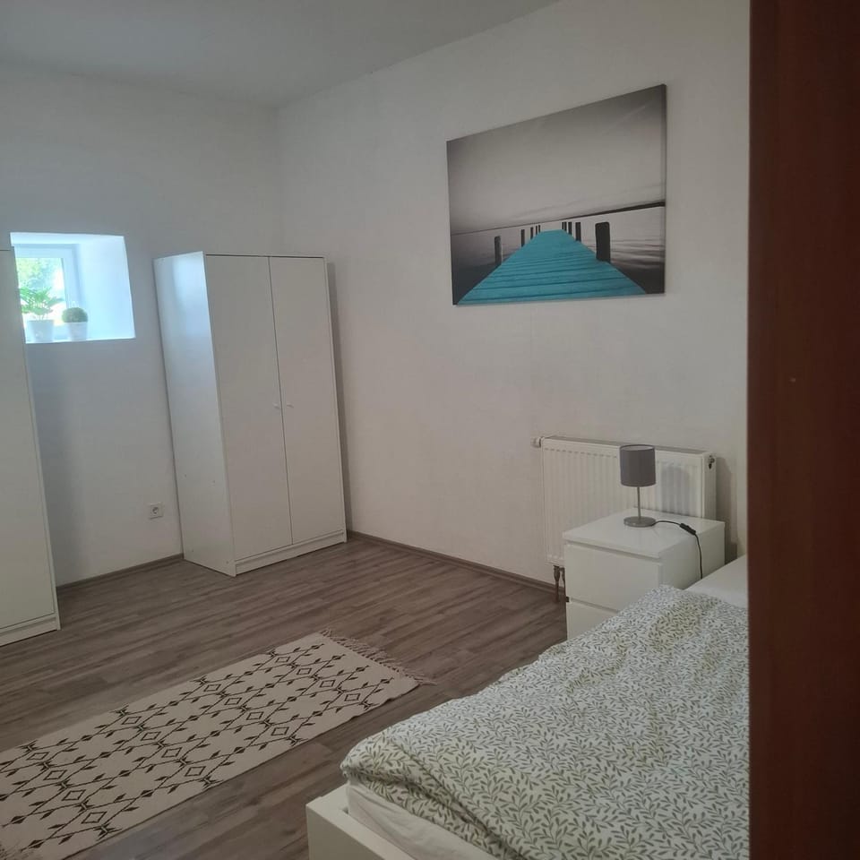 Bed, Bedroom, wardrobe