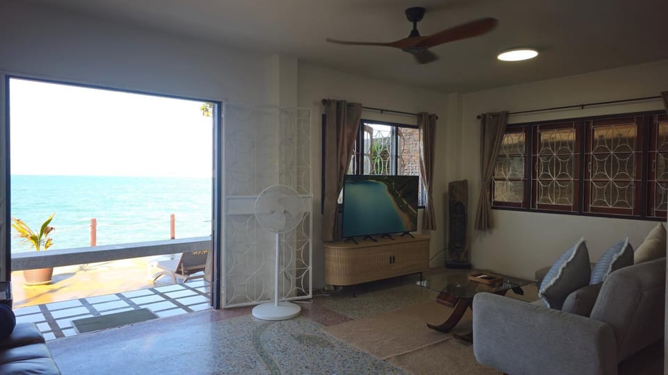 2Bedrooms Beachfront House with Fast WIFI House in Ko Samui