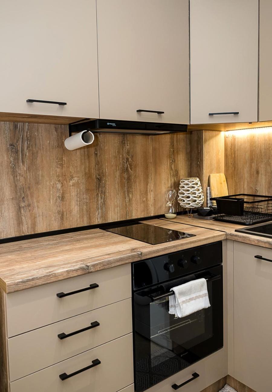 Kitchen or kitchenette, oven, stove
