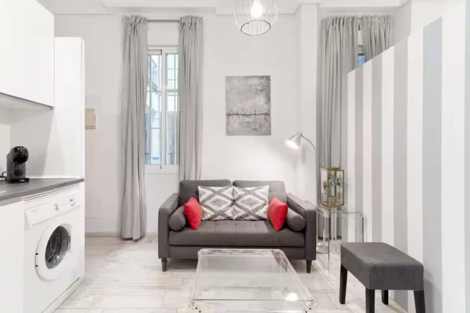 Kitchen or kitchenette, Living room, Seating area, washing machine