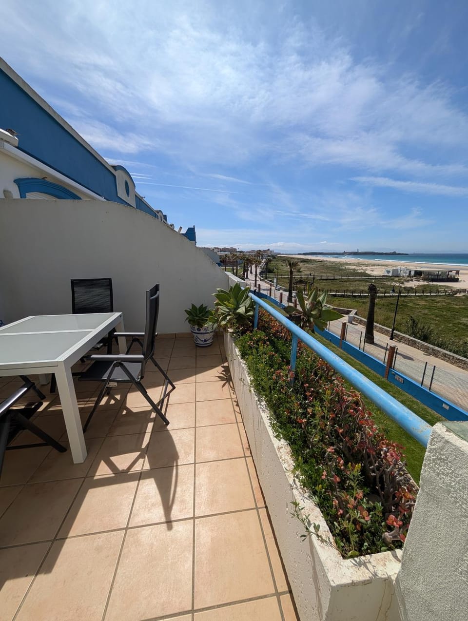 Livingtarifa Famara Apartment in Costa de la Luz