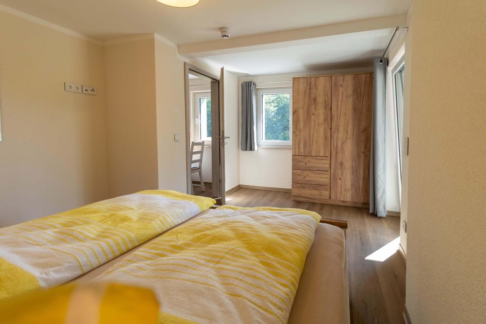 Bed, Bedroom, wardrobe