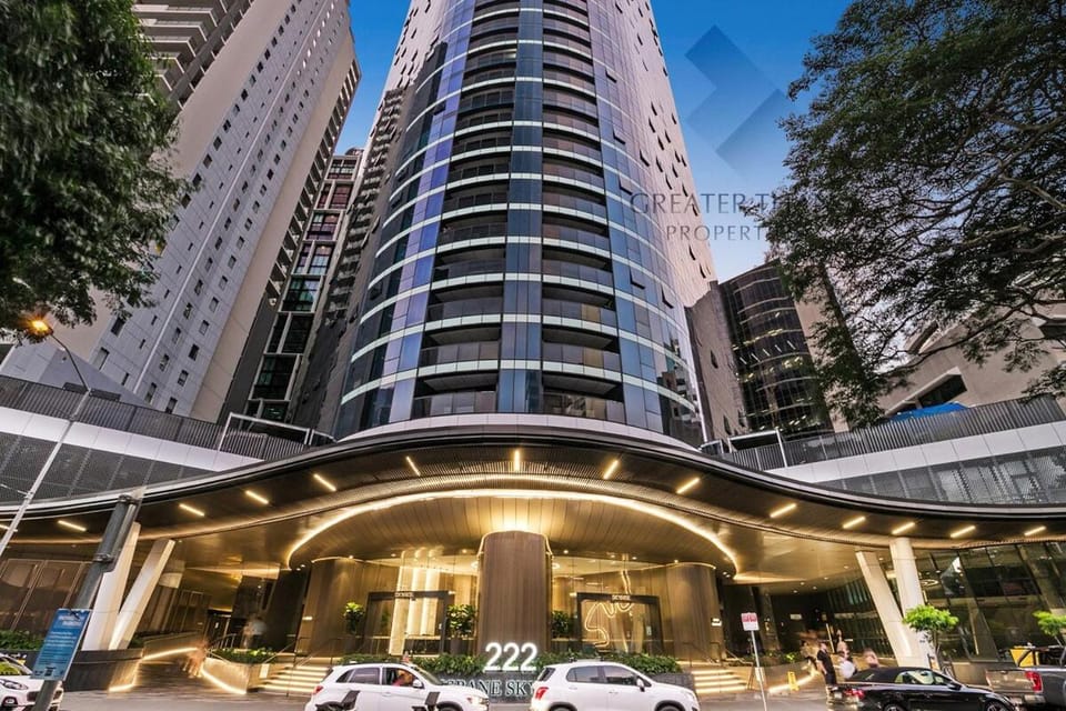 Amazing city & river views Level 37th Skytower&Free Parking Apartment in Kangaroo Point