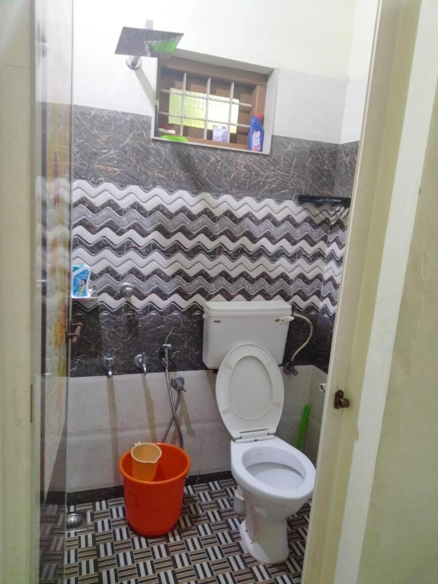 Toilet, Bathroom