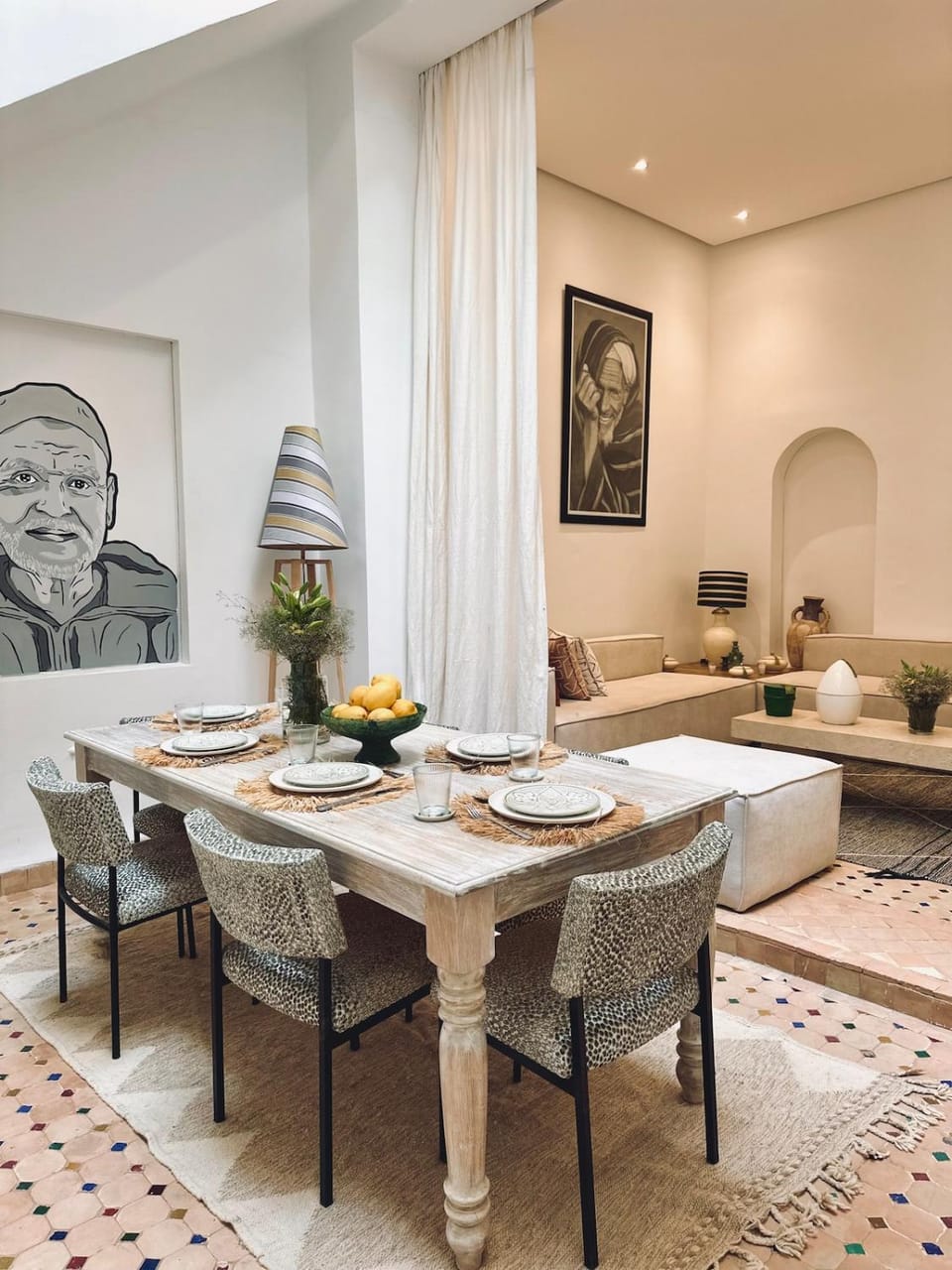 Living room, Seating area, Dining area