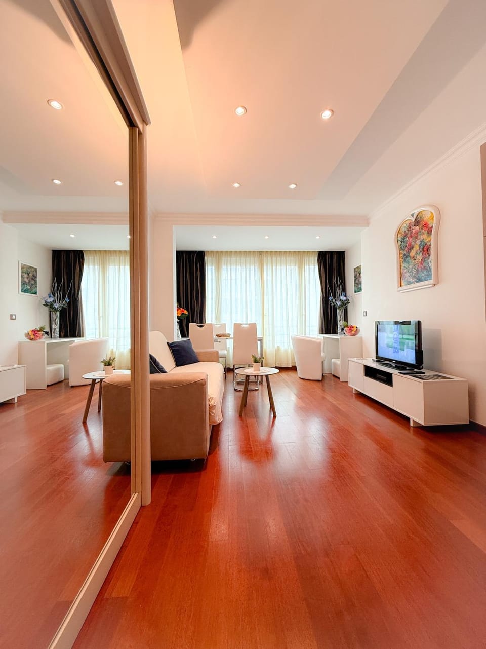 TV and multimedia, Living room, Seating area