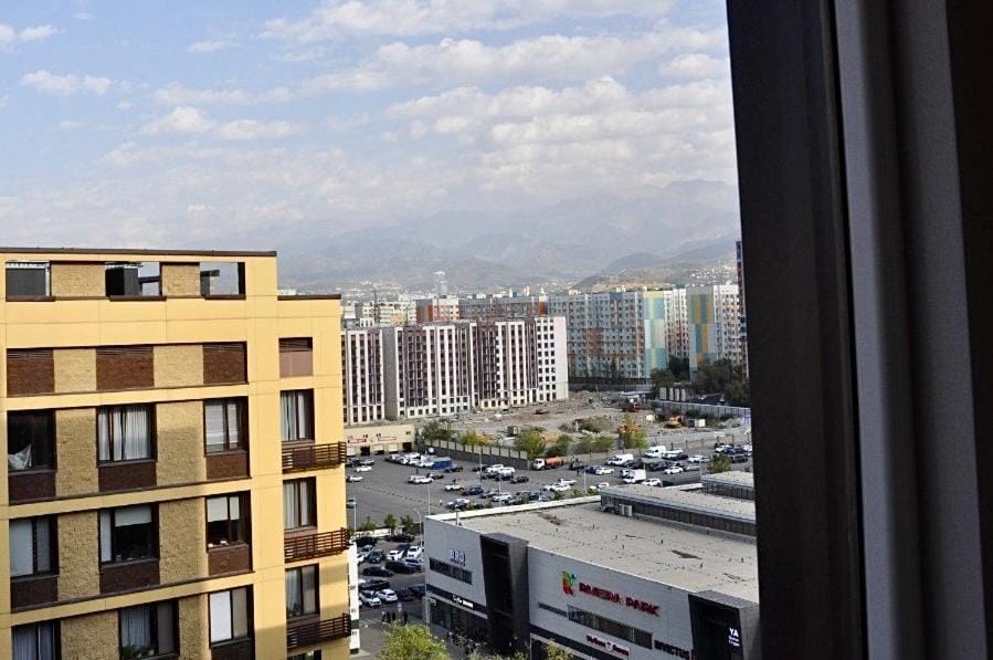 Cozy Apartments in Jazz Quarter Apartment in Almaty