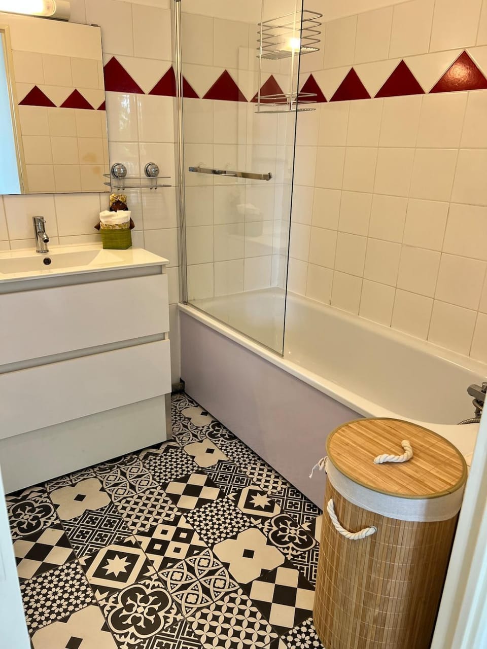 Bathroom, Bath