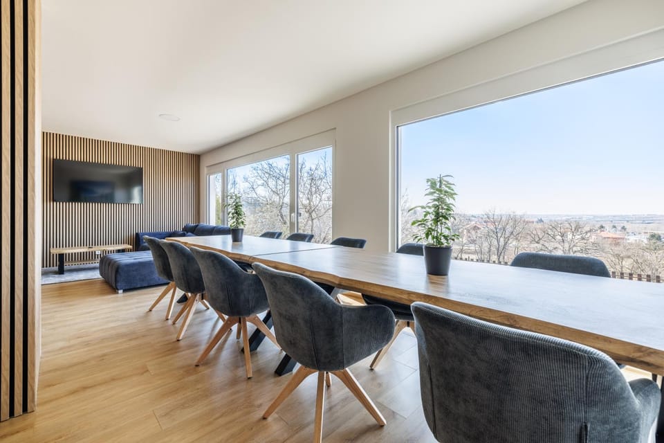 TV and multimedia, View (from property/room), Balcony/Terrace, Living room, Seating area, Dining area