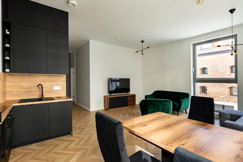 Communal lounge/ TV room, TV and multimedia, Kitchen or kitchenette, Living room, Seating area, Dining area, Evening entertainment