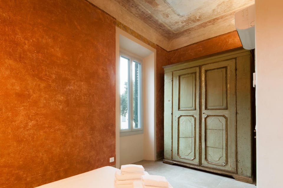 Bedroom, wardrobe
