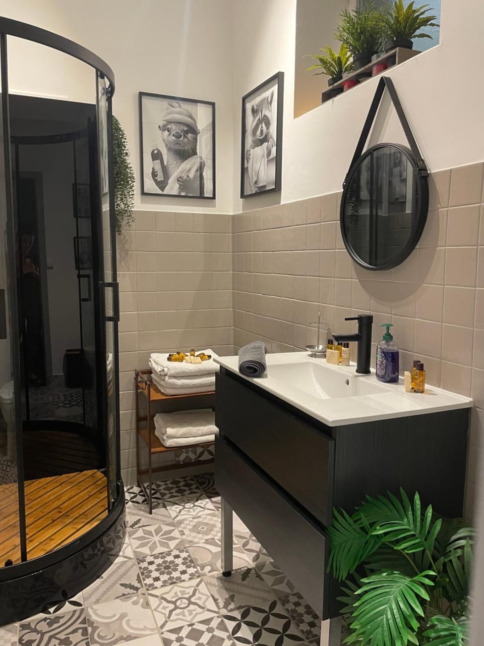Shower, Bathroom
