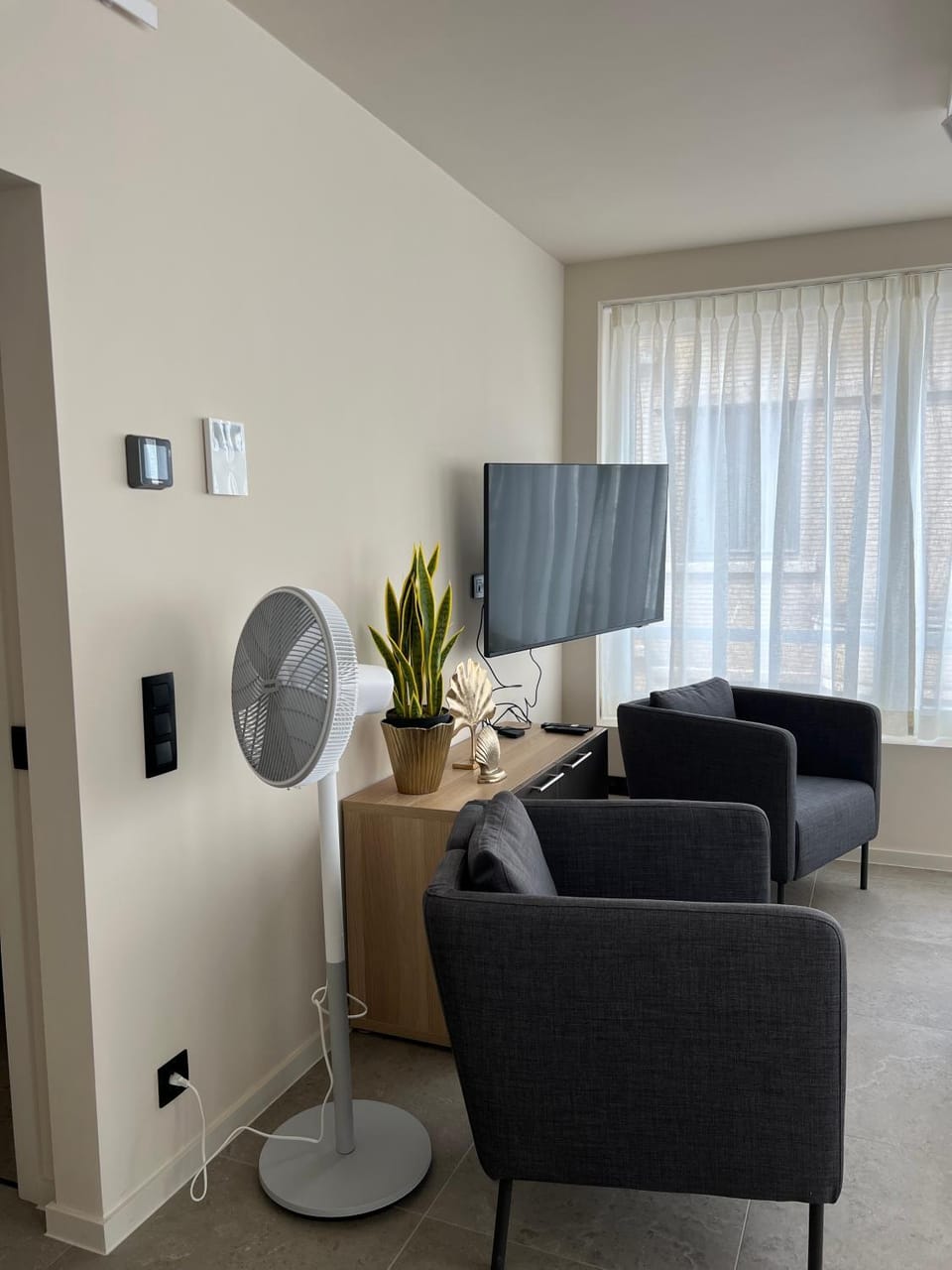 Christina's 2 bed- Second floor 4 MIN FROM BEACH Apartment in Ostend