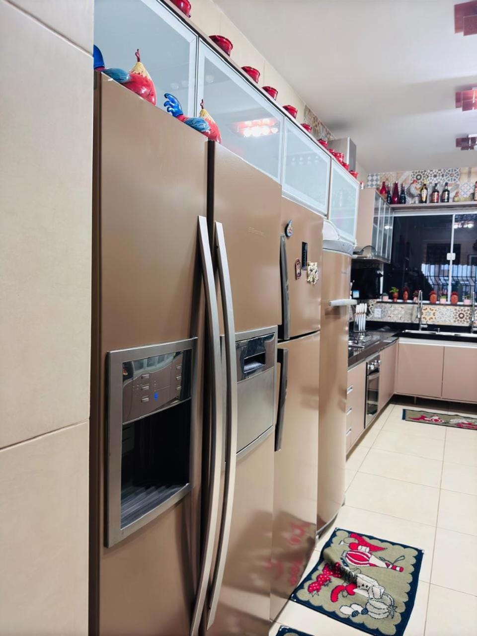 Kitchen or kitchenette, minibar, oven