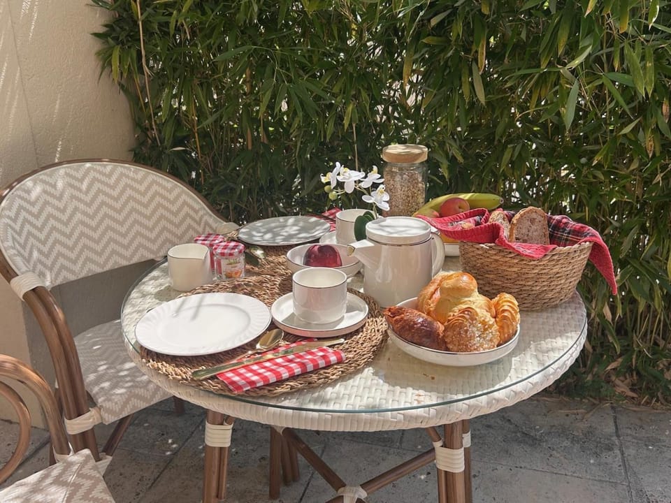 Balcony/Terrace, Breakfast