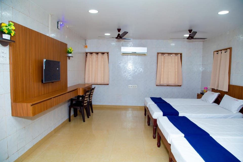 SR Residency Hotel in Chennai