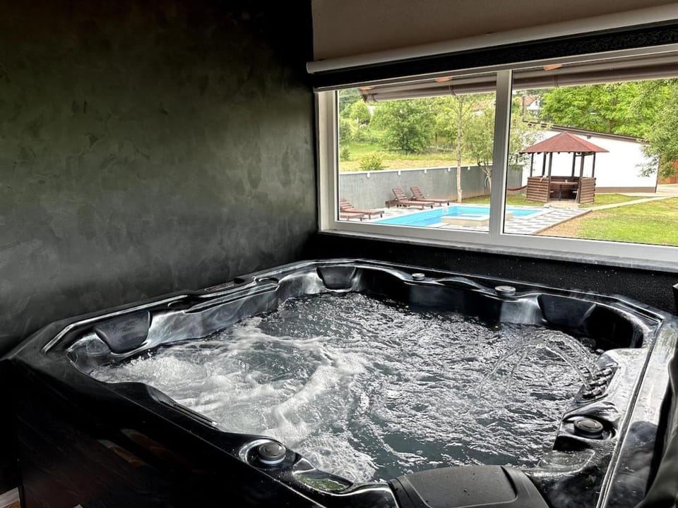 Rijeka Villa - Spacious 4BR with Jacuzzi and Pool Villa in Bosnia and Herzegovina