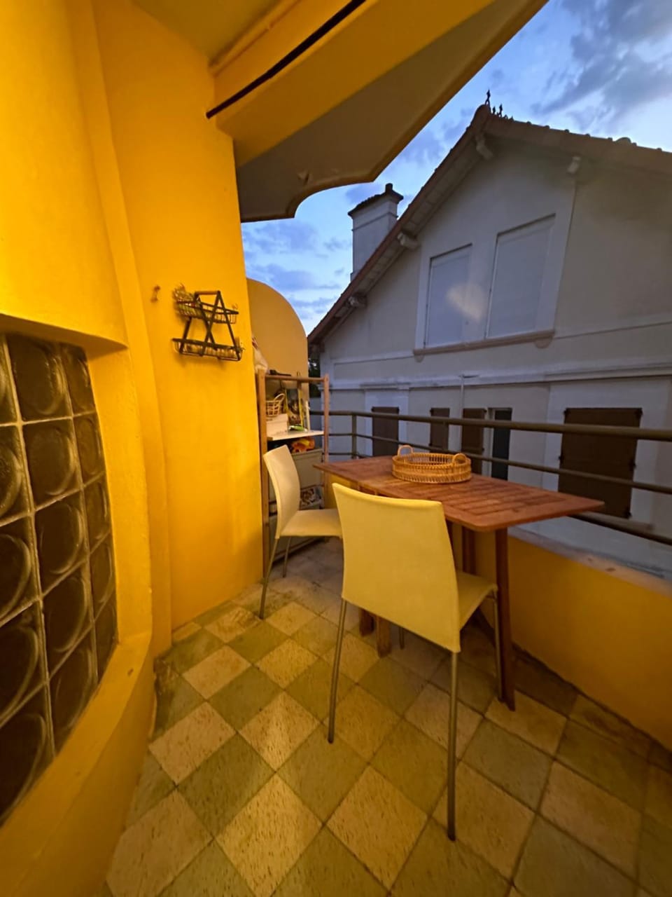 Balcony/Terrace, Dining area