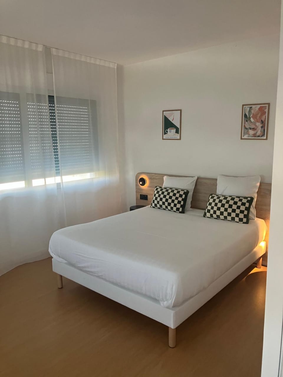 Property building, Bed