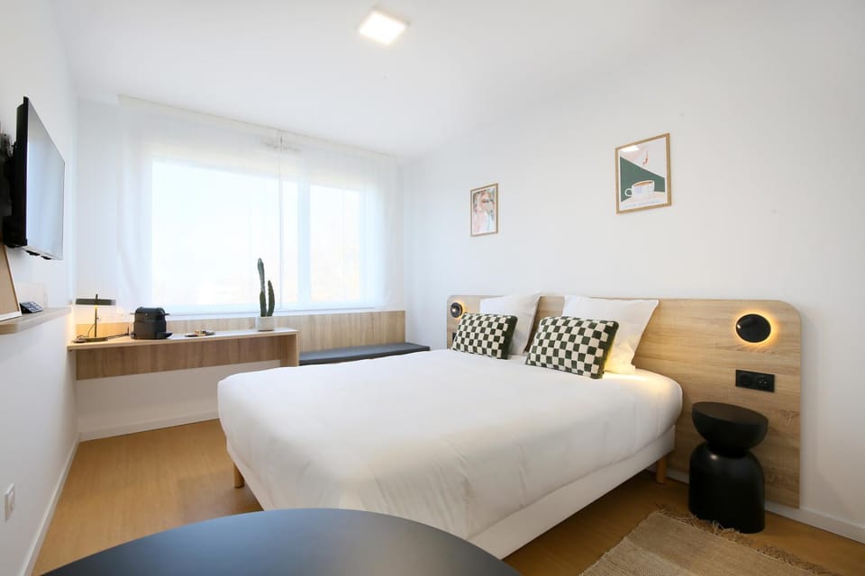 View (from property/room), Photo of the whole room, Bedroom